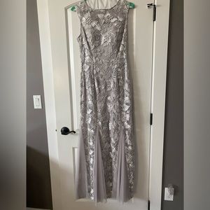 Beautiful evening gown, size 8.